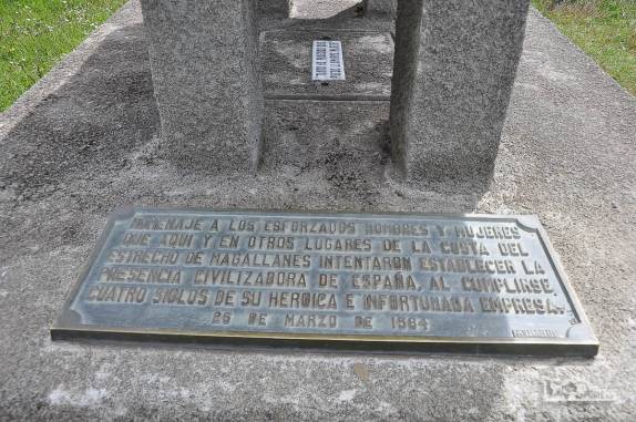 Monumento em honra aos antigos colonizadores de Puerto Hambre, 60 kms ao sul de Punta Arenas, no extremo sul do Chile